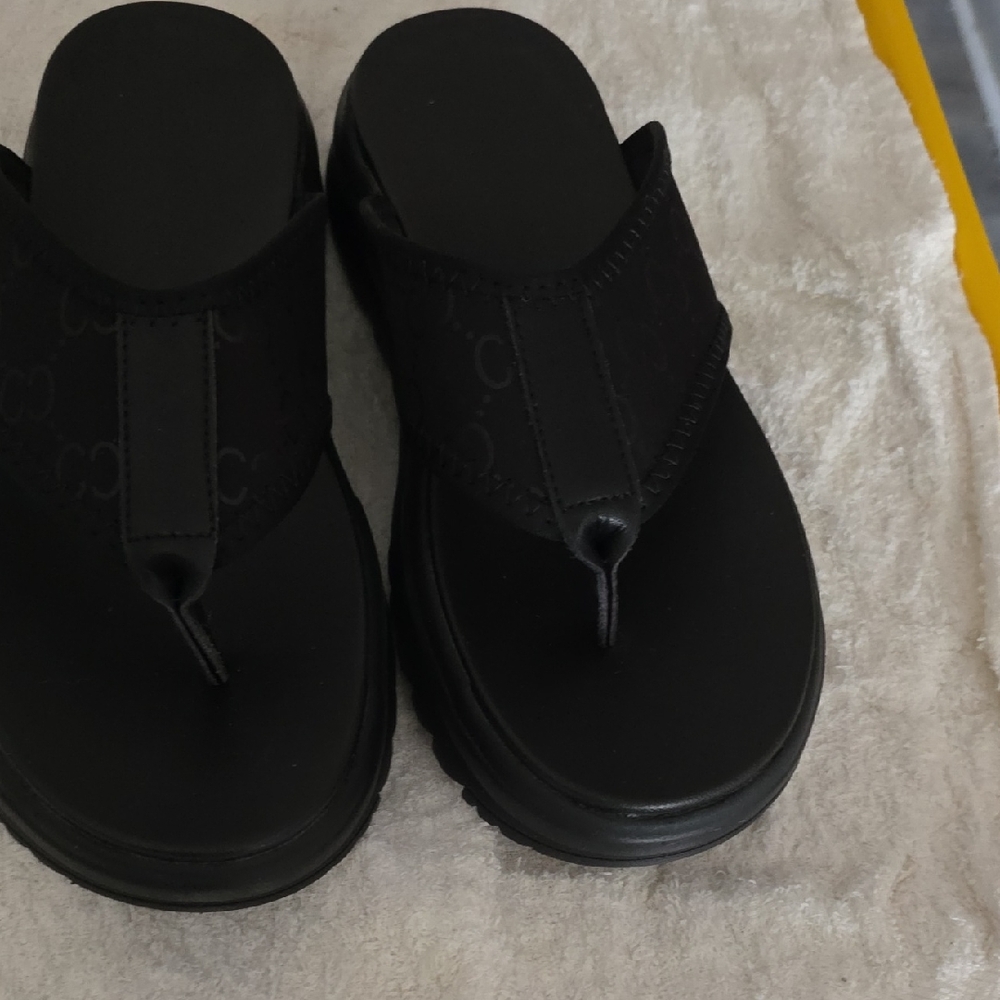 Men's Black Sandals Size 9